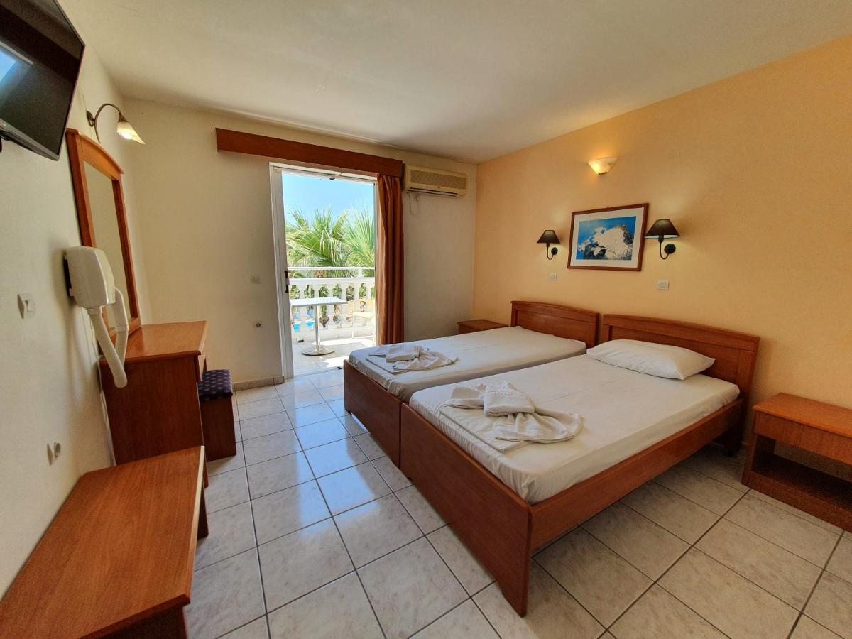 Vivian Hotel Laganas Bagian luar foto