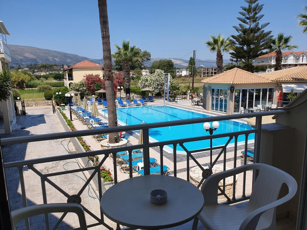 Vivian Hotel Laganas Bagian luar foto